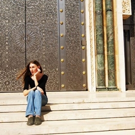 Дизайнер интерьера "Сингхал Мария"